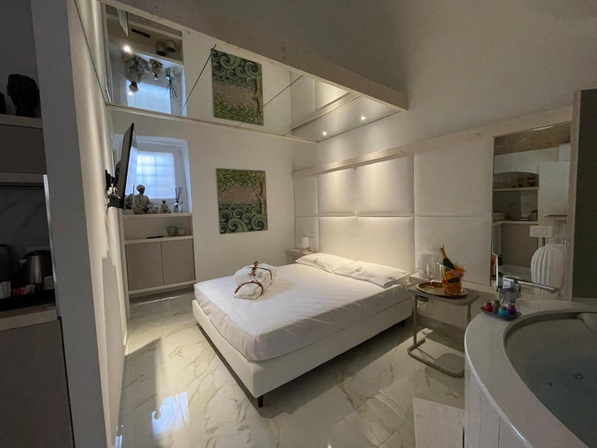 Suite Albatros - Luxury Room Bisceglie Eksteriør billede